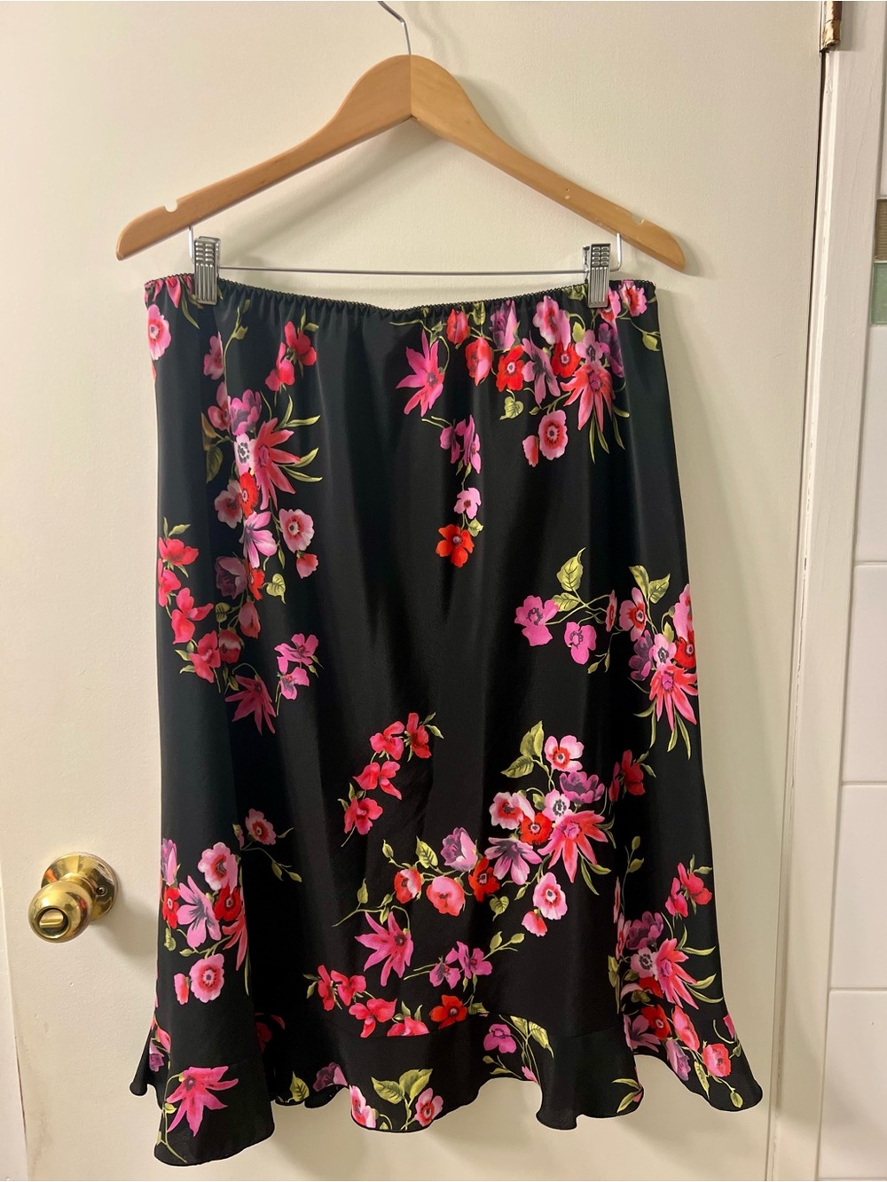 Floral Flowy Knee Length to Midi Skirt